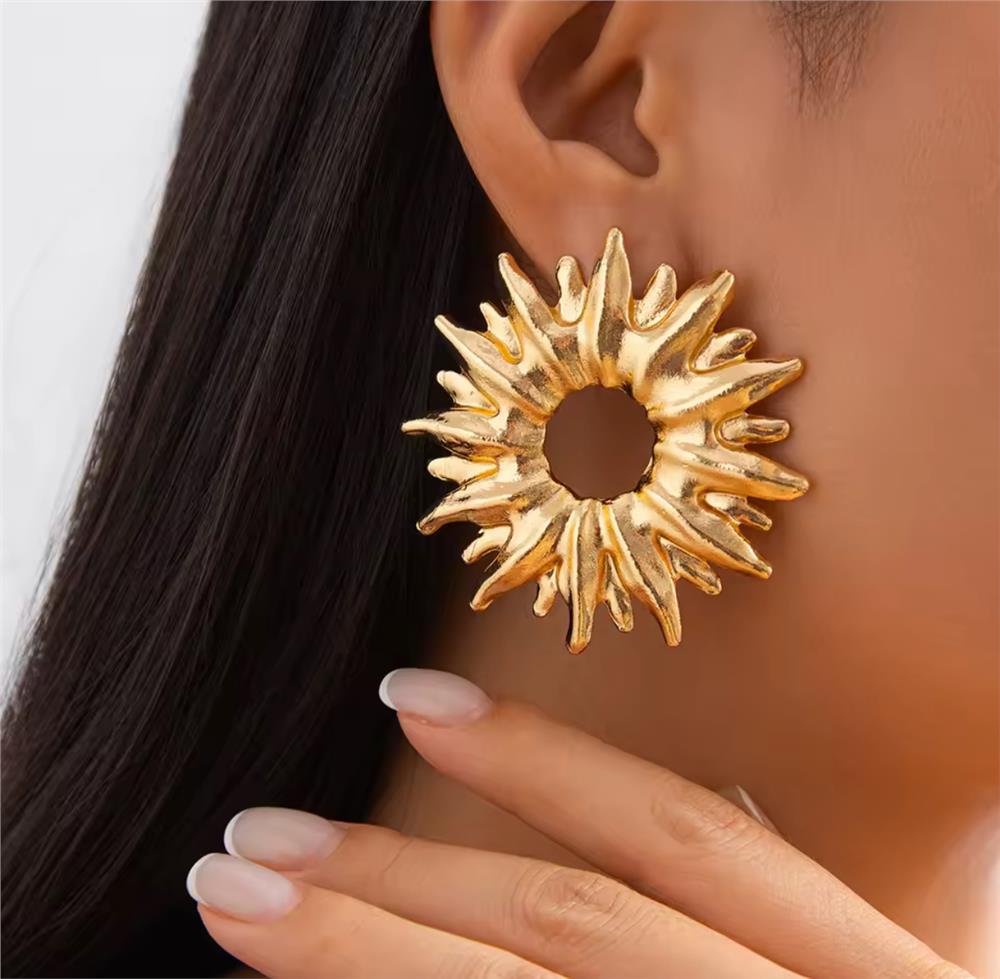 Büyük Gold Saçaklı Güneş Küpe