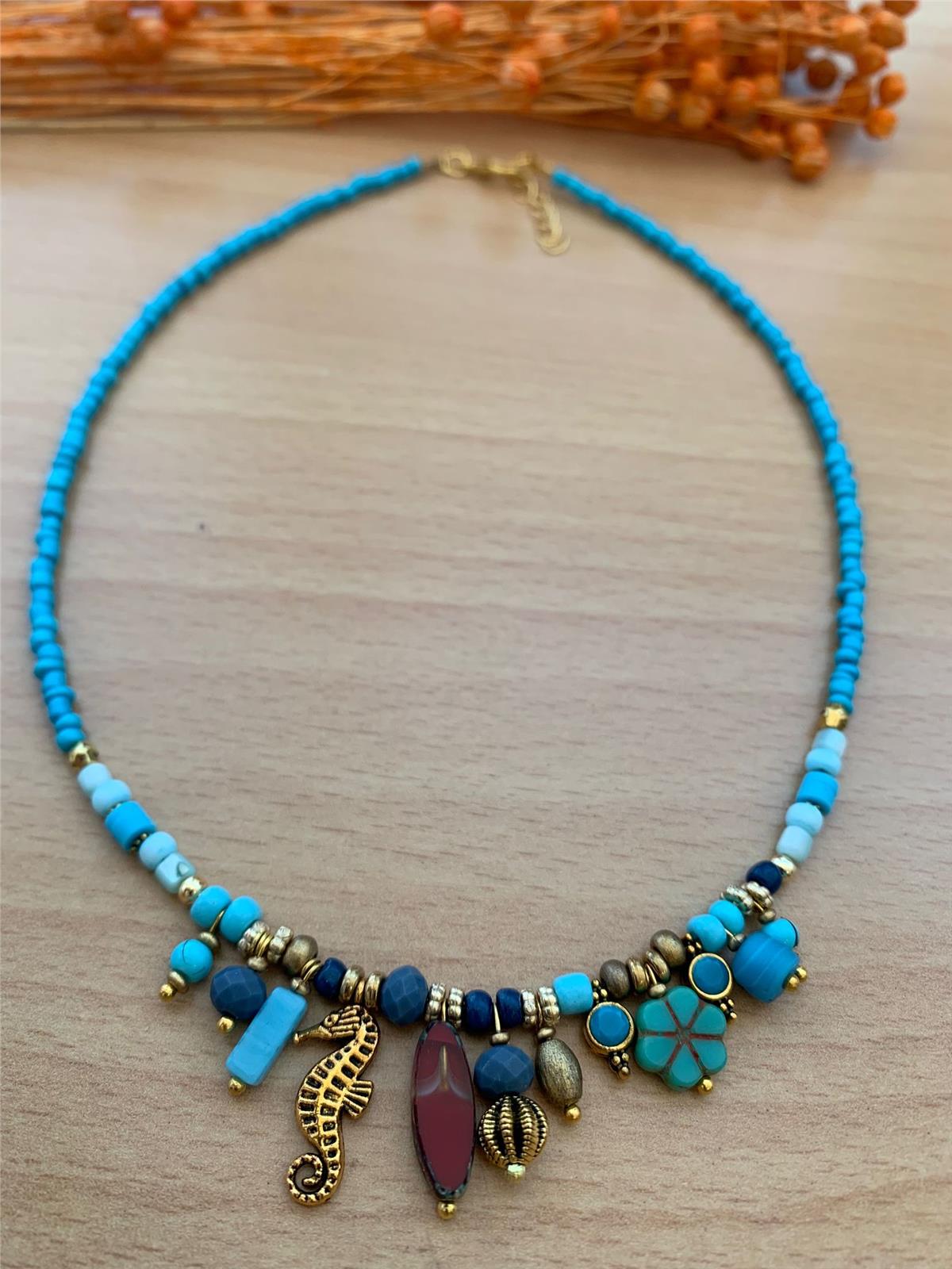 Deniz Atı Figürlü Çek Kristalli Tasarım Kolye