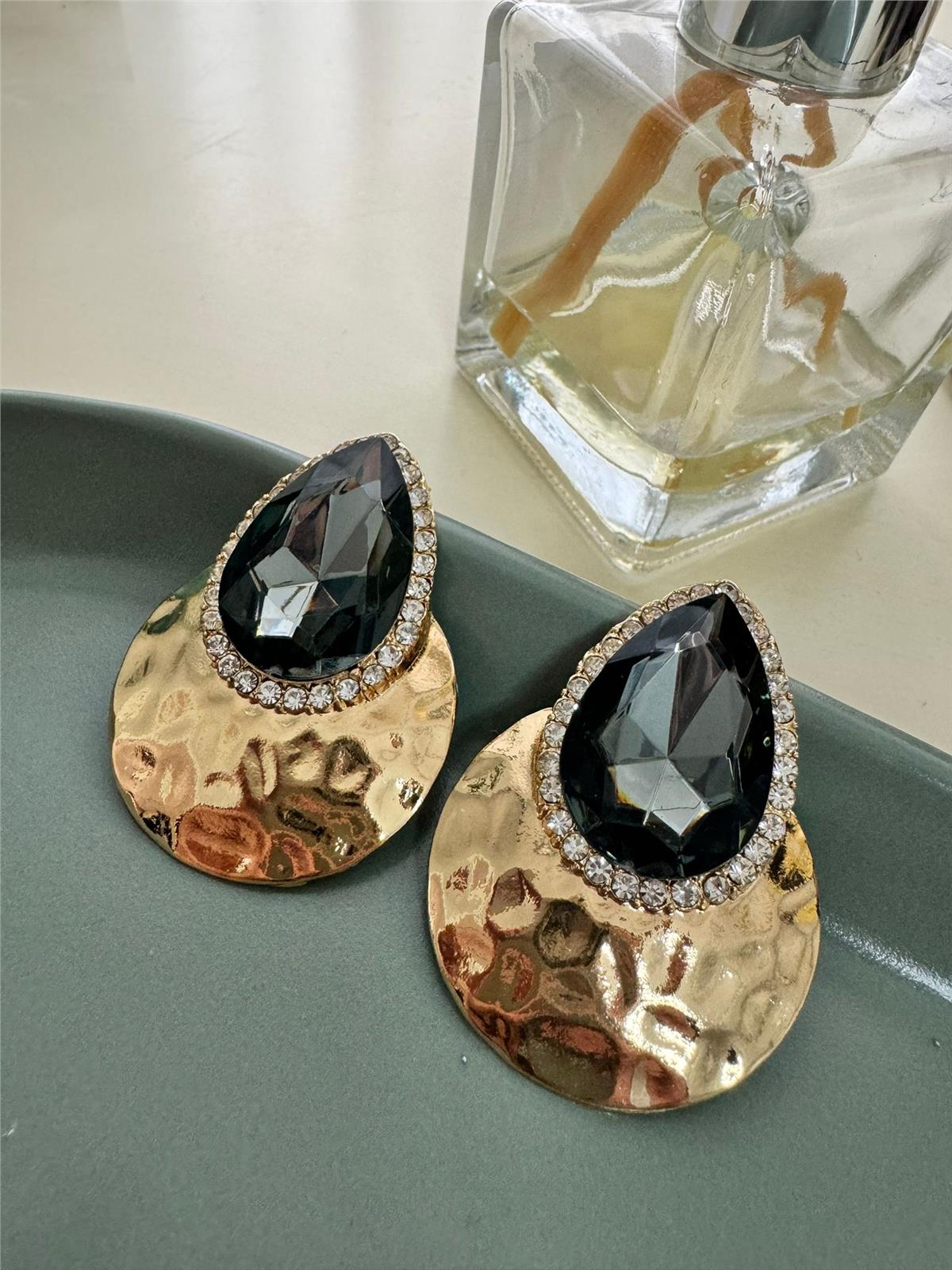 Füme Damla Taşlı Gold Plakalı Abiye Küpe