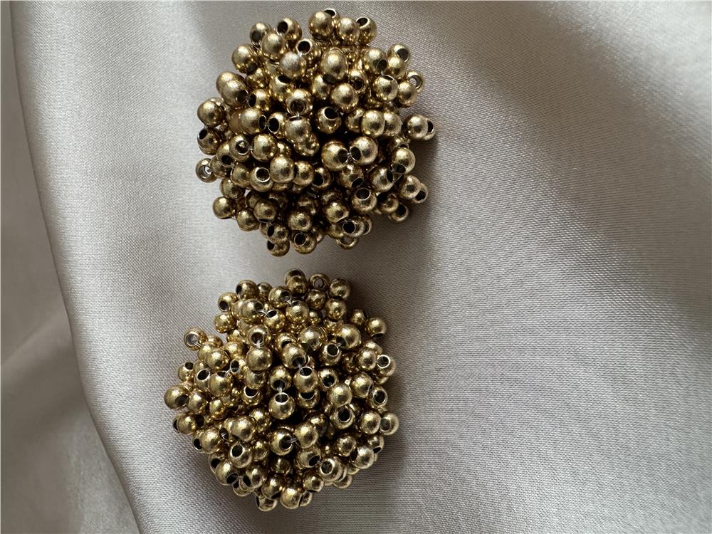 Gold Boncuklu Küpe