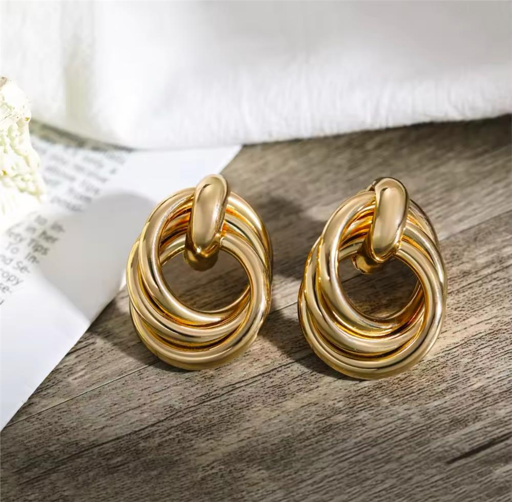 Gold İçiçe Halkalı Küpe