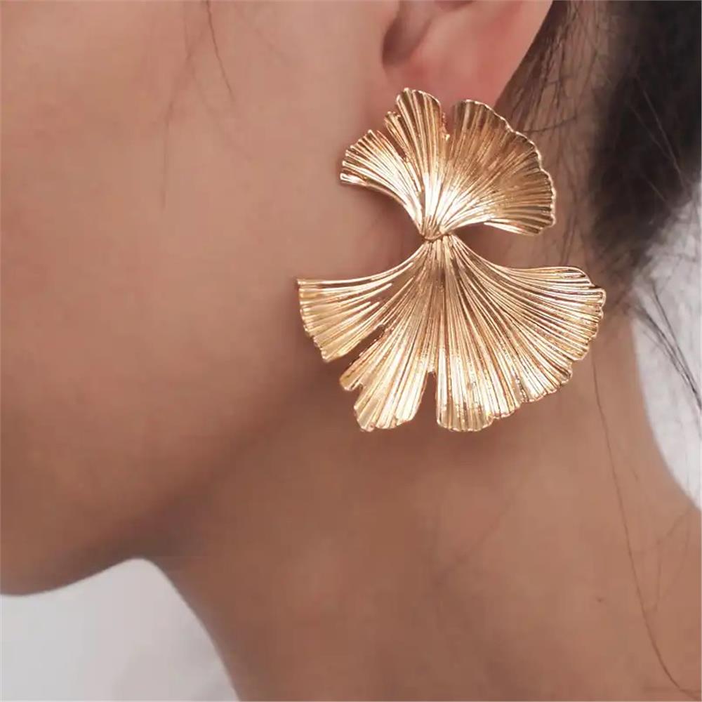 Gold Yapraklar Küpe