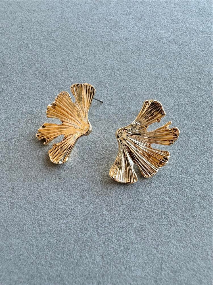 Gold Yarım Gingko Küpe