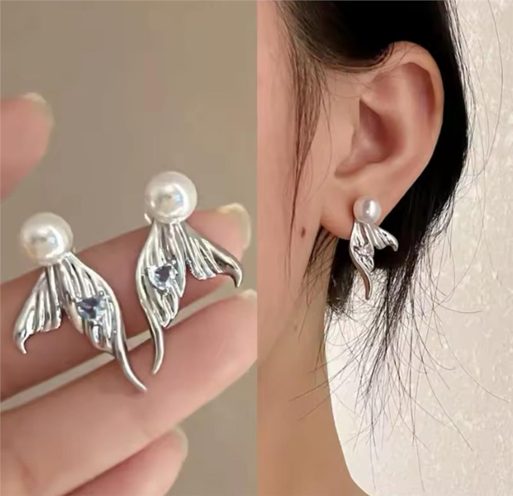 İncili Silver Hayalet Balık Kuyruğu Küpe