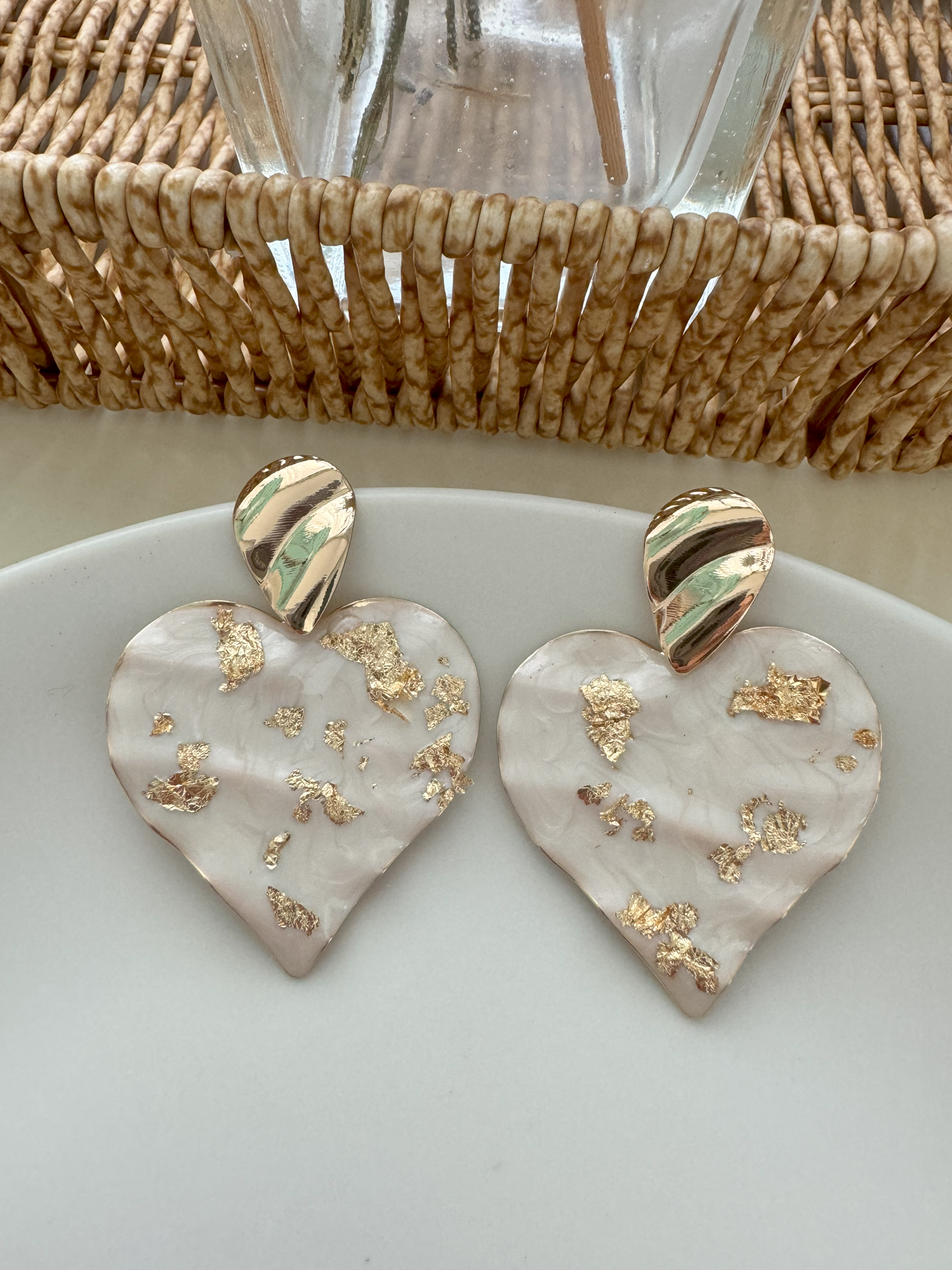 Krem Gold Yaldızlı Kalp Küpe