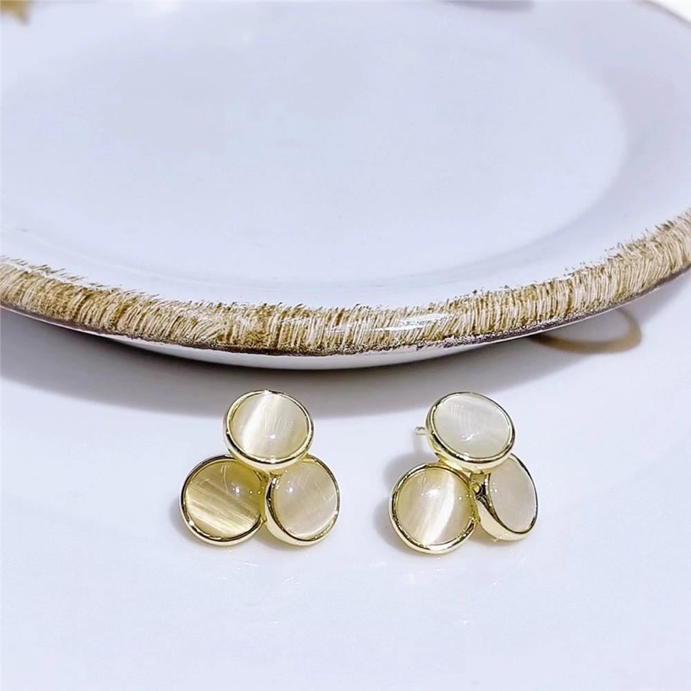 Krem Sedefli Daireler Küpe