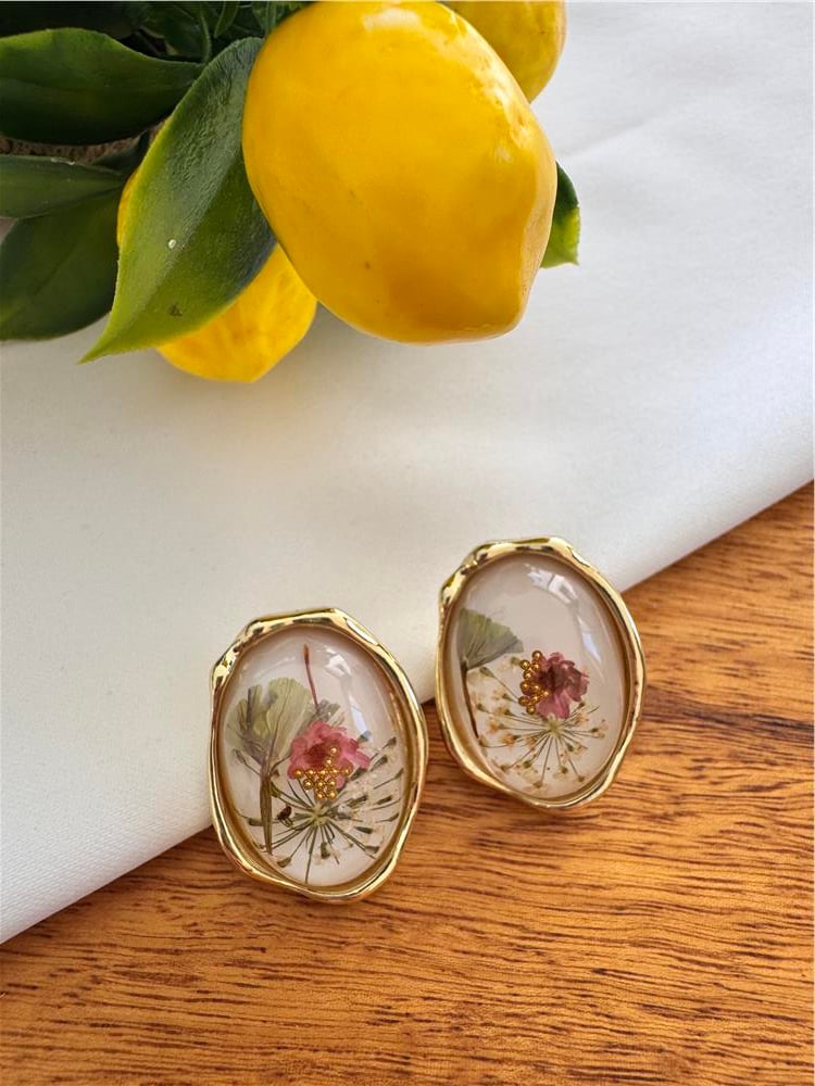 Kuru Çiçek Detaylı Romantik Oval Vintage Küpe
