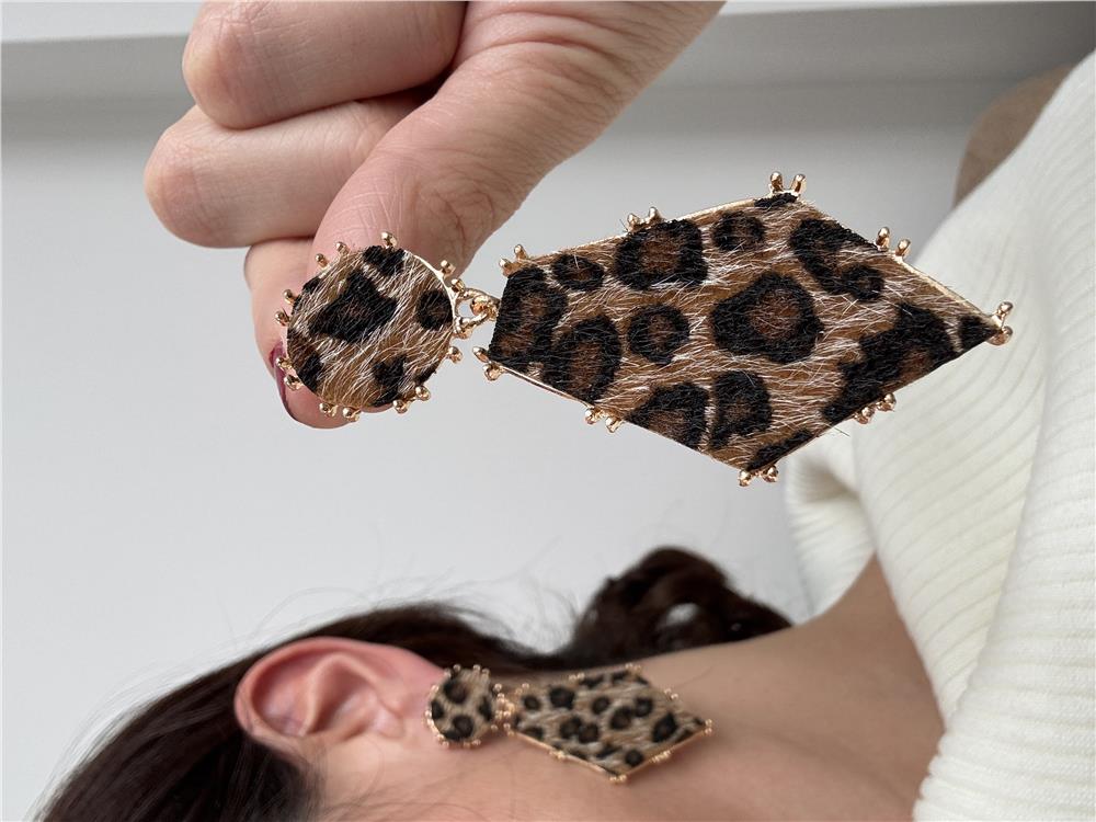 Leopar Geometrik Uzun Küpe