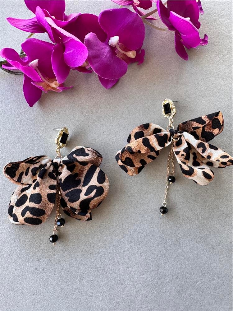 Leopar Sallantılı Kumaş Fiyonk Küpe