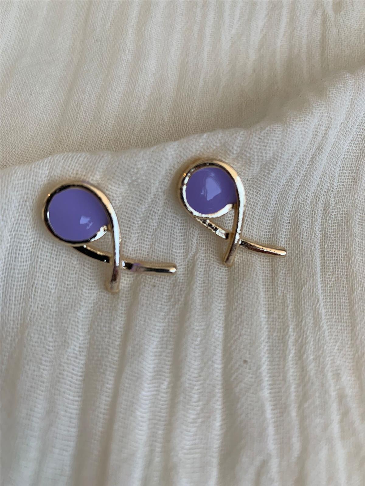 Lila Mineli Balık Küpe