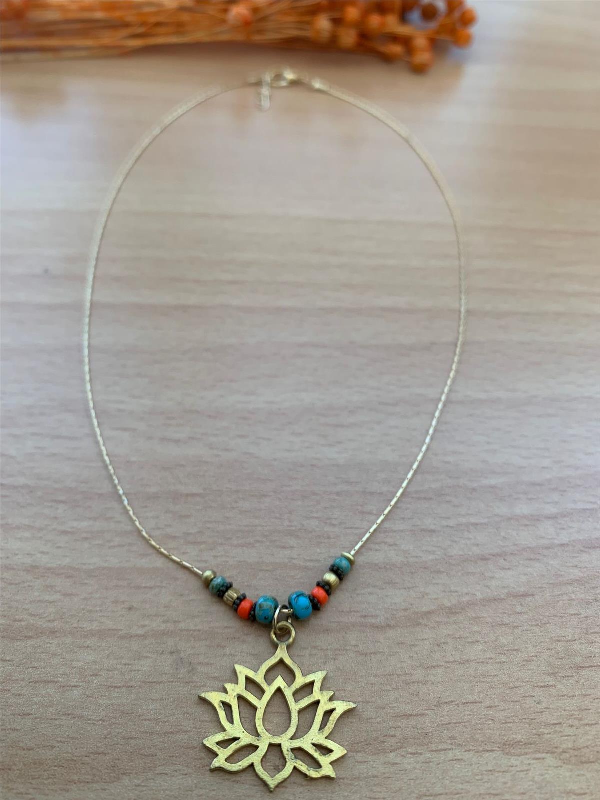 Lotus Figürlü Kolye