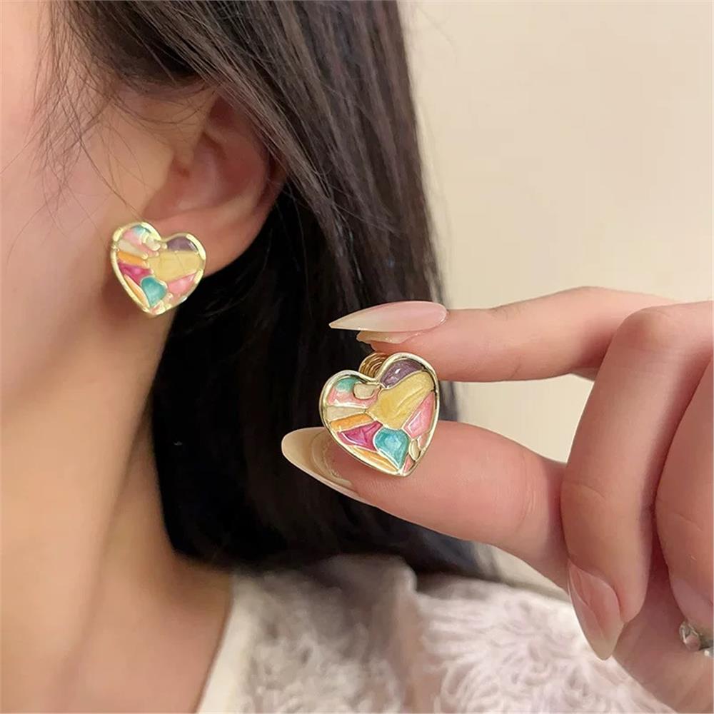 Pastel Renkli Mineli Vitray Görünümlü Kalp Küpe