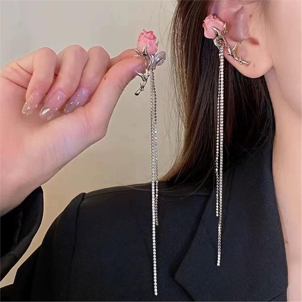 Pembe Gül Figürlü Sallantılı Taşlı Kulak Aksesuarı
