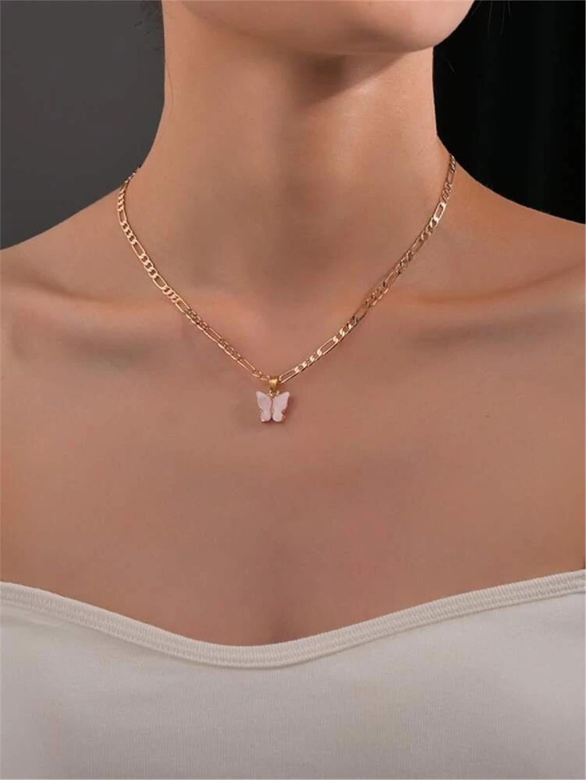 Pembe Kelebek Figürlü Gold Zincir Kolye