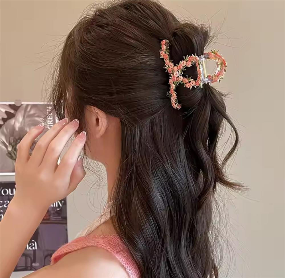 Pembe Kumaş Pıtırcık Çiçekli Mandal Toka