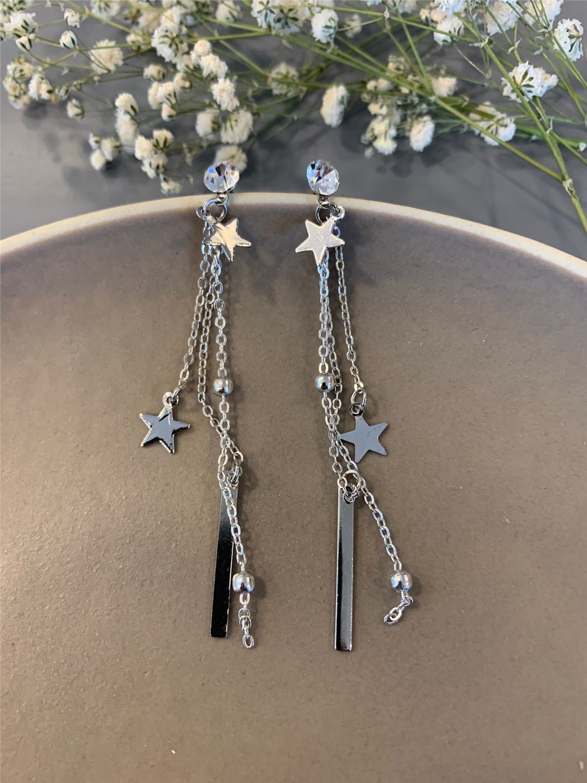 Silver Yıldız ve Çubuk Sallantılı Küpe