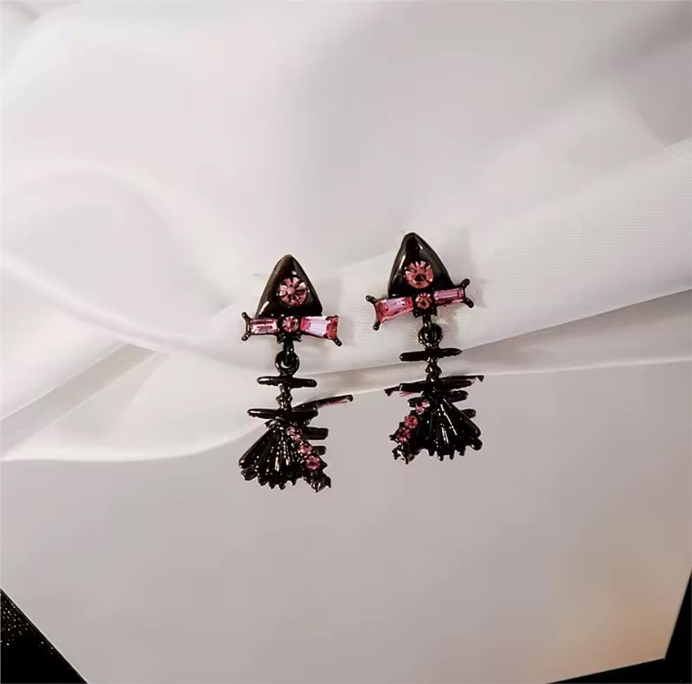 Antrasit Pembe Taşlı Gothic Balık Kılçığı Küpe