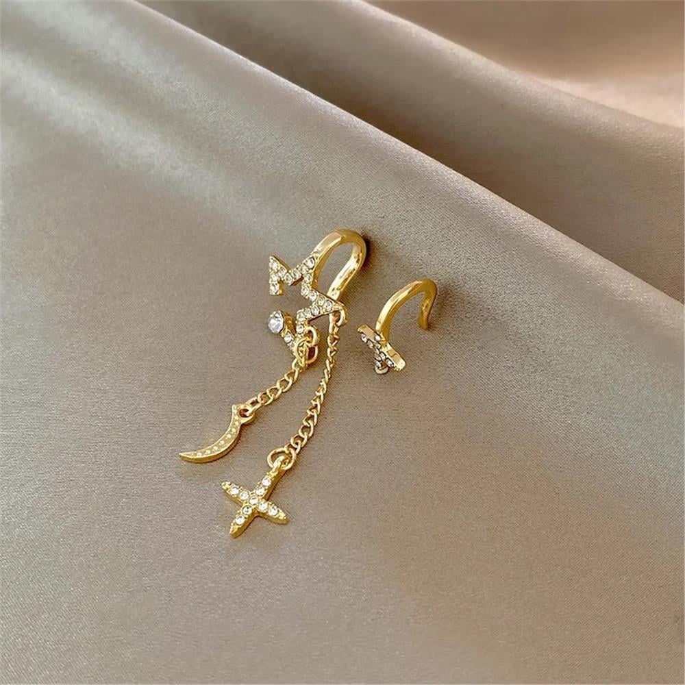 Ay Yıldız Sallantılı Kulak Piercingi Küpe