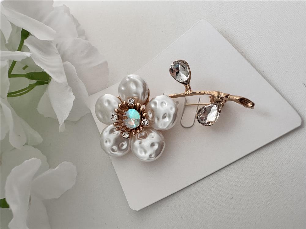 Barok İncili Çiçek Broş