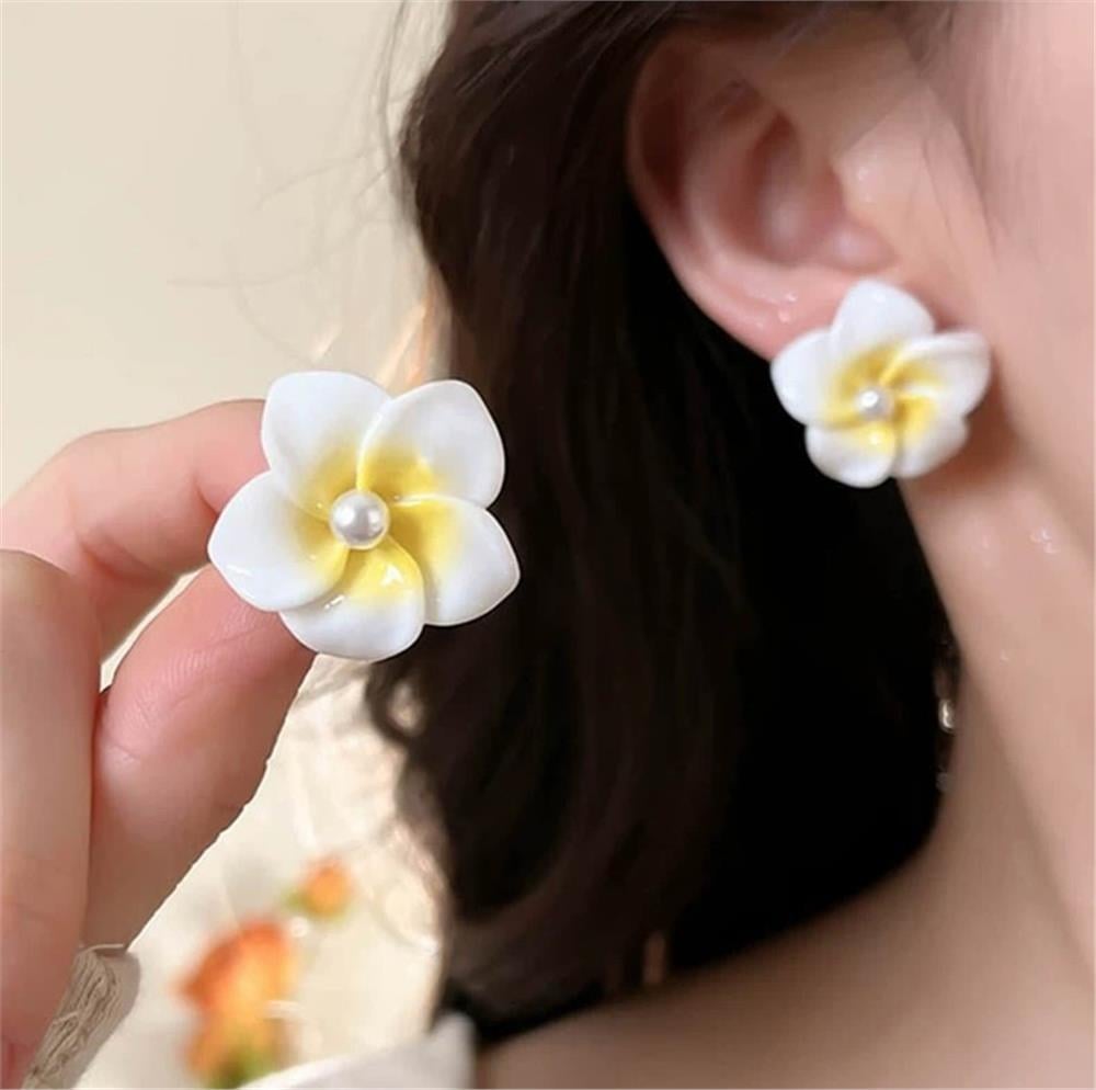 Beyaz Sarı Plumeria Çiçek Küpe