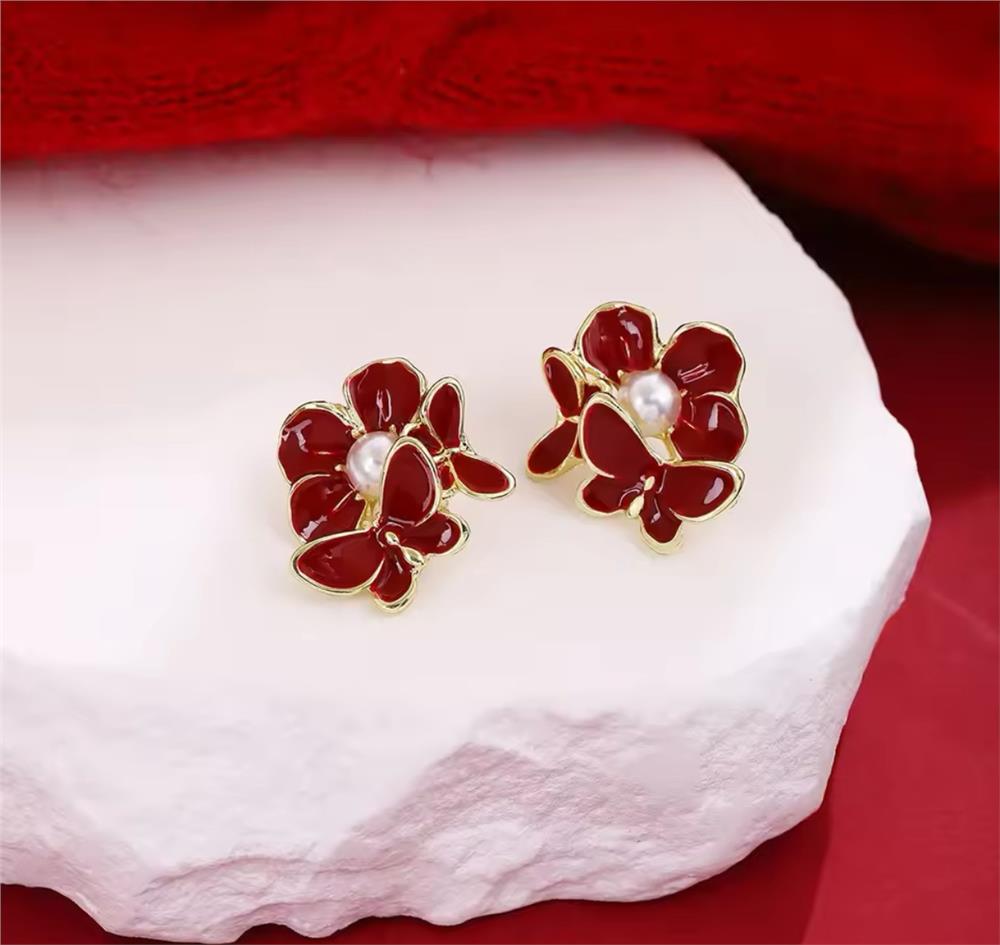 Bordo Kelebek ve Çiçek Küpe