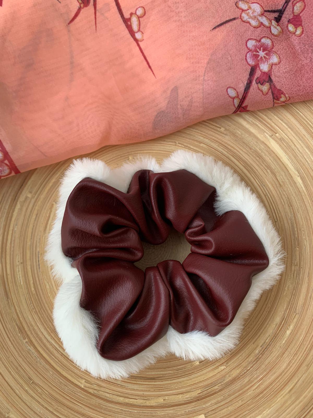 Bordo Peluş Kürklü Deri Lastik Toka