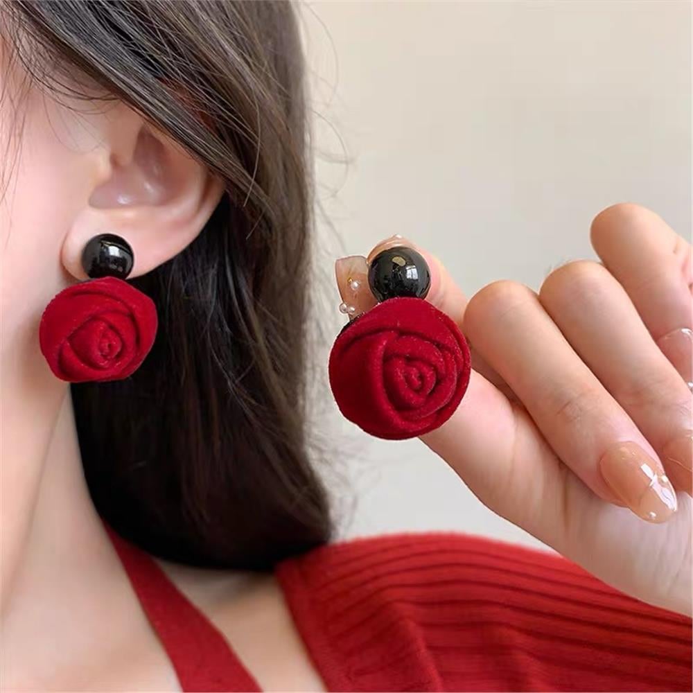 Bordo Siyah Çiçek Küpe