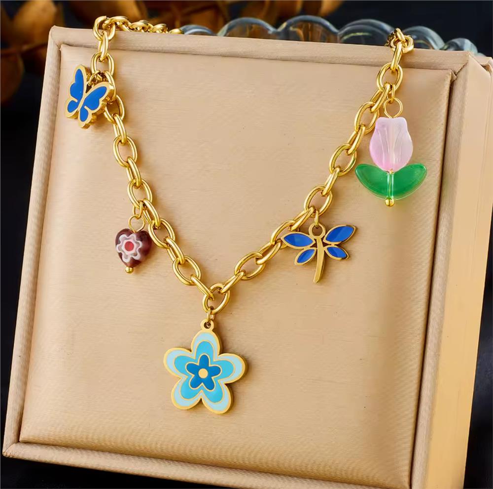 Çiçek Kelebek Lale Figürlü Charm Çelik Kolye