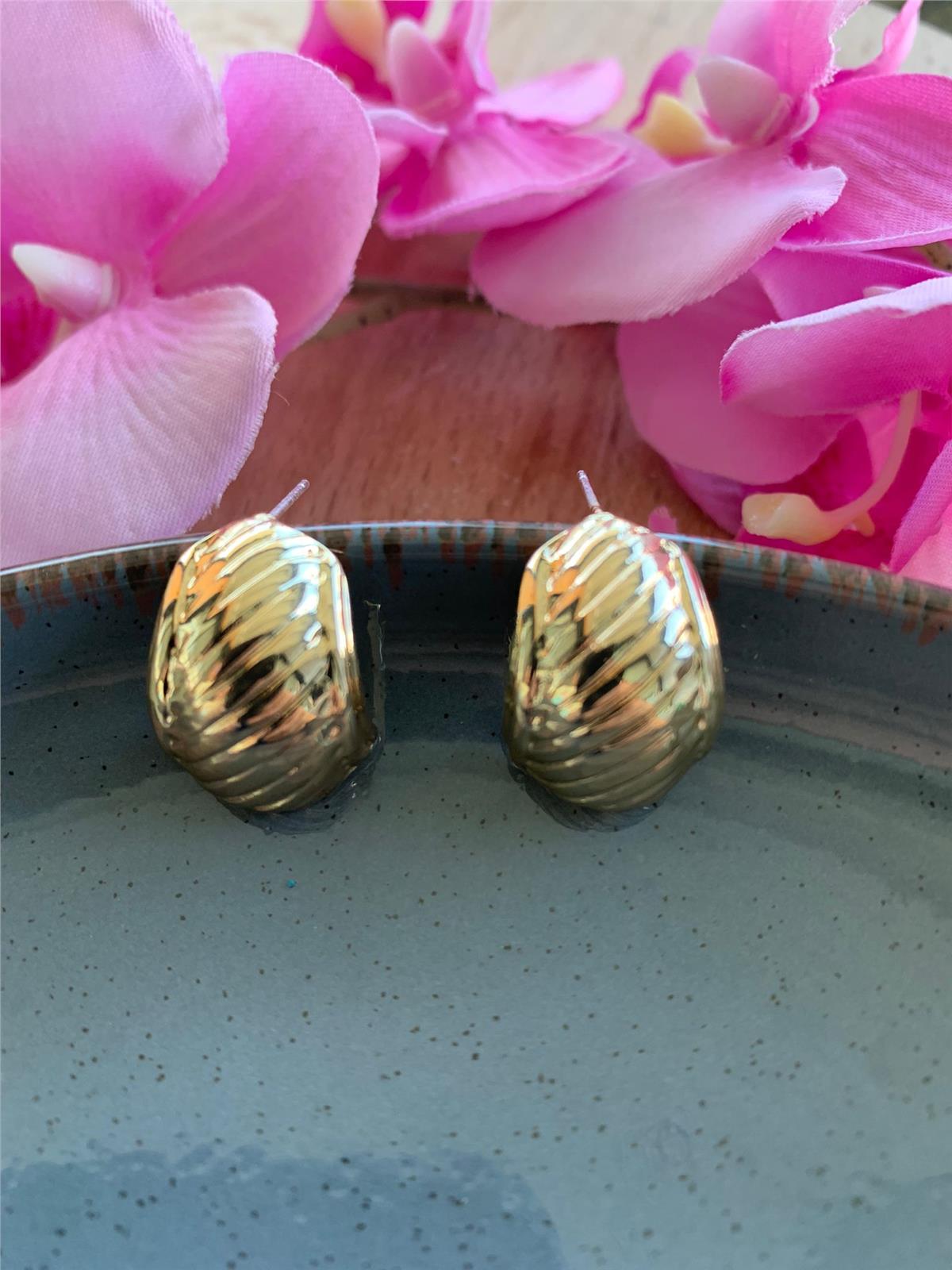 Çizgili Vintage Gold Küpe