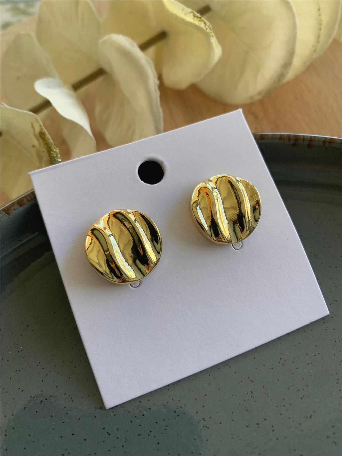 Dalgalı Gold Vintage Küpe