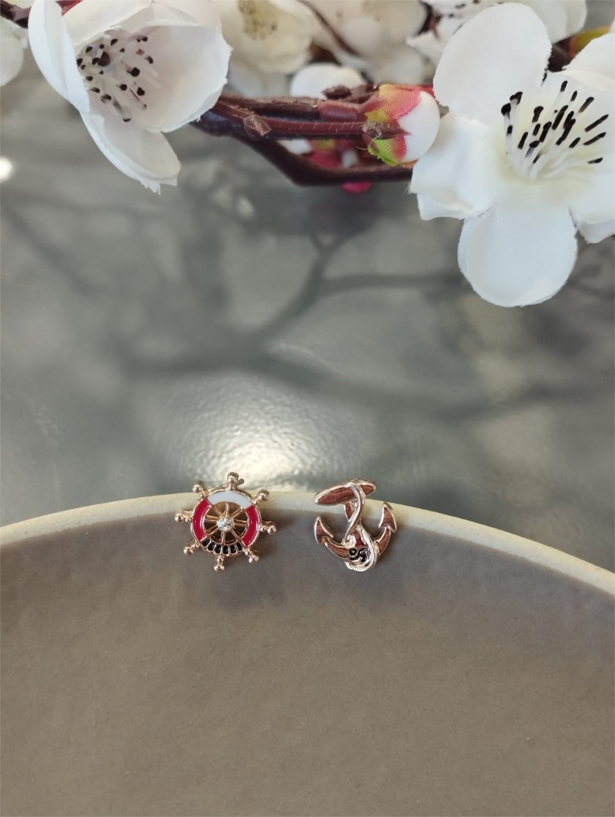 Dümen ve Çapa Minimal Küpe