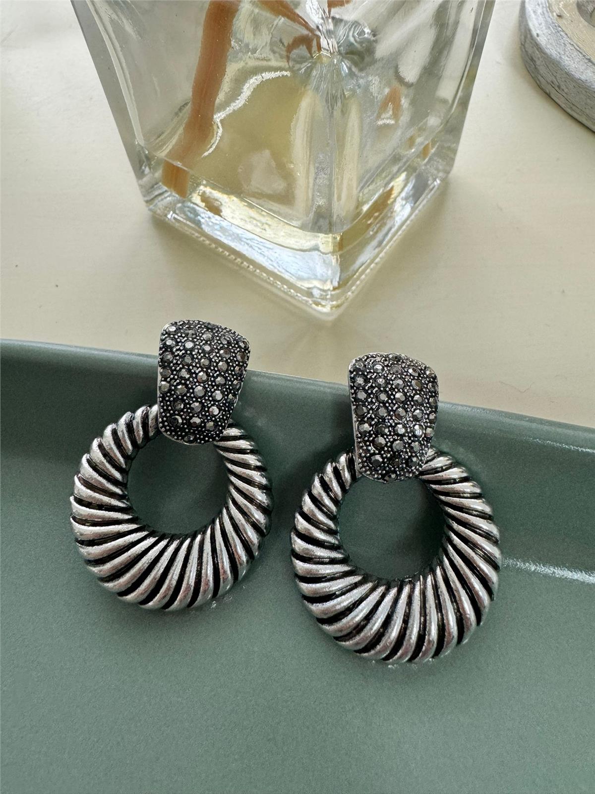 Füme Taşlı Silver Burgulu Küpe