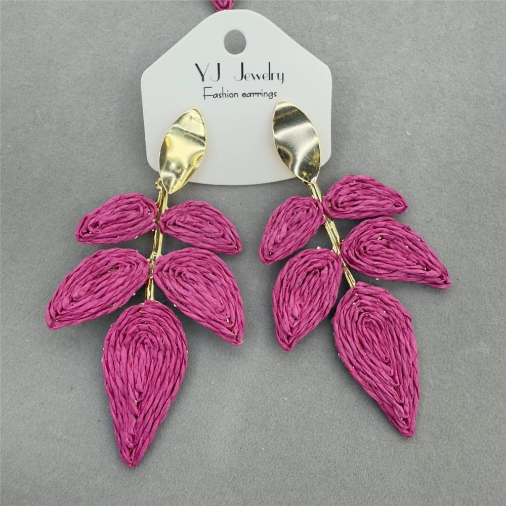 Fuşya Hasır İp İşlemeli Küpe