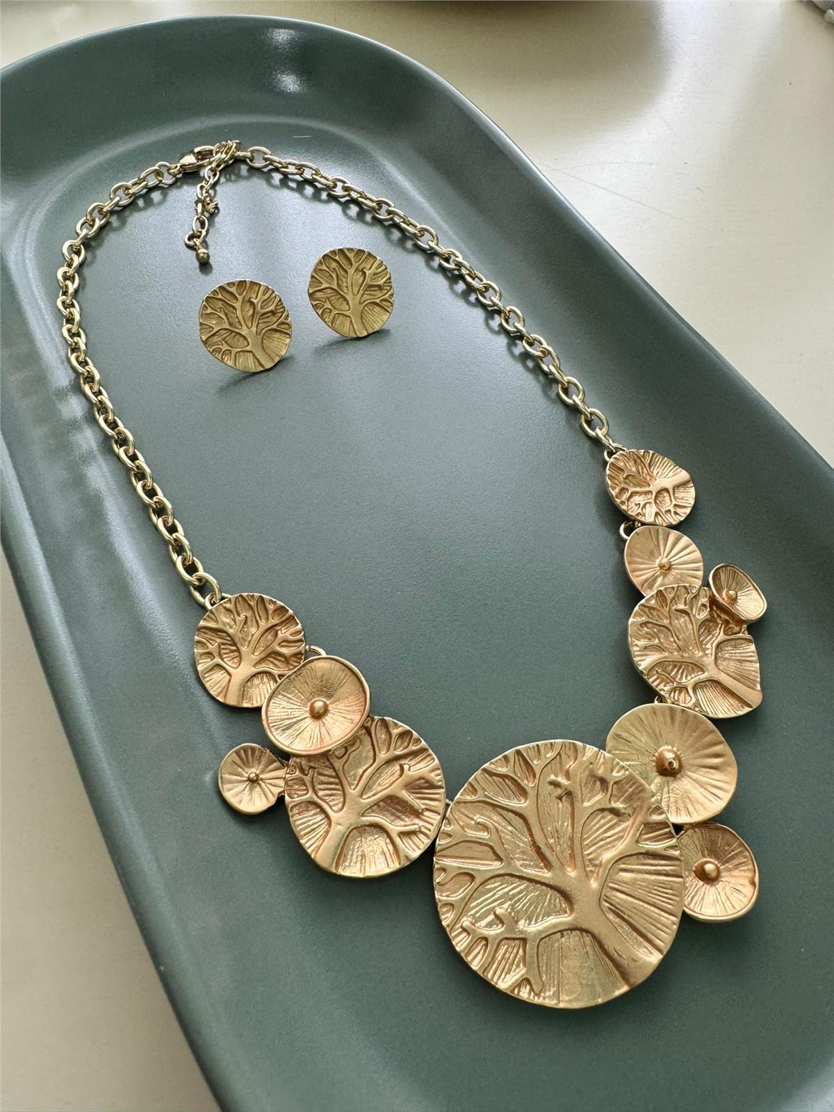 Gold Ağaç Figürlü Kolye Küpe Seti