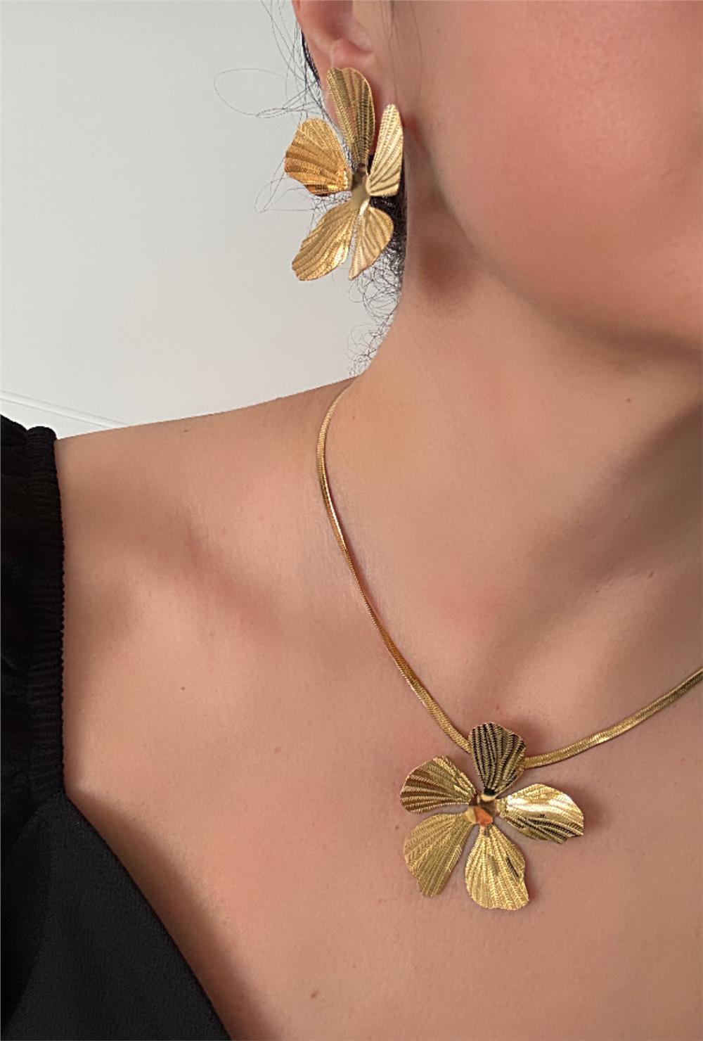 Gold Çelik Çiçek Kolye Küpe Seti