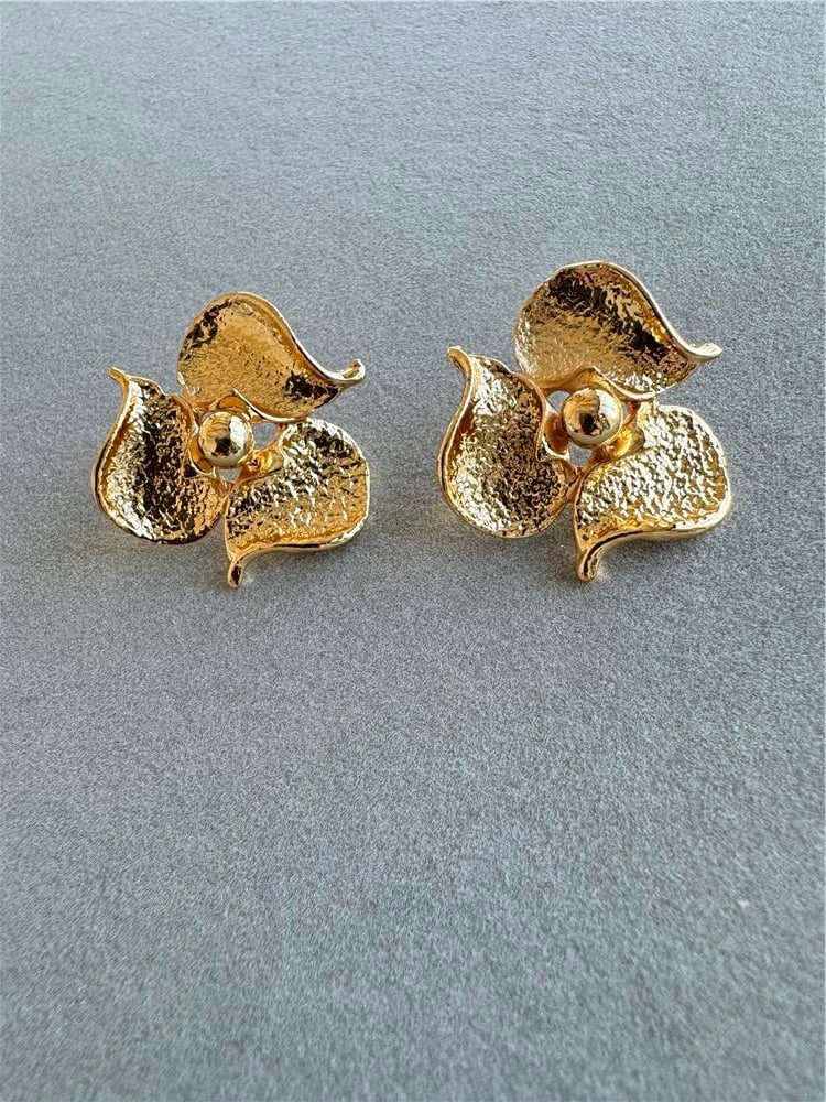 Gold Çiçek Küpe