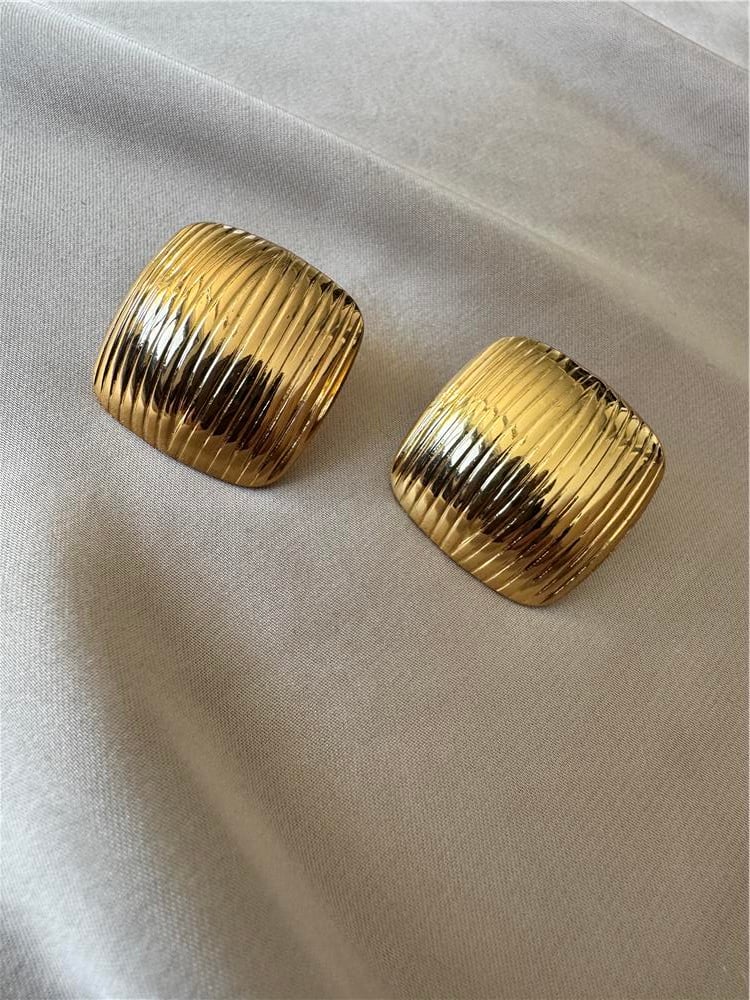 Gold Çizgili Çelik Kare  Küpe