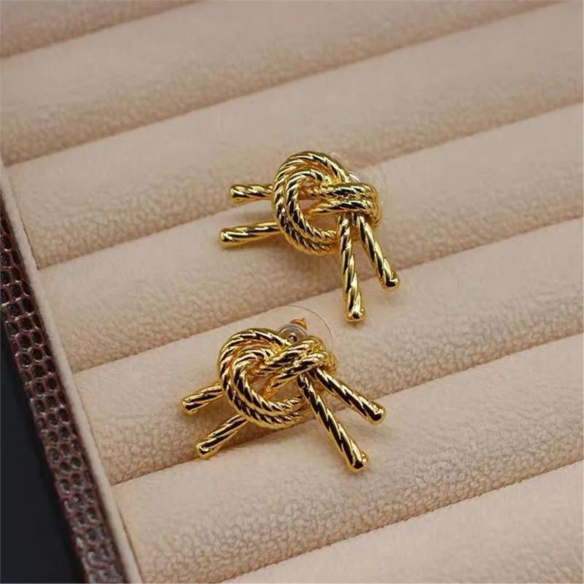Gold Düğüm Halat Küpe