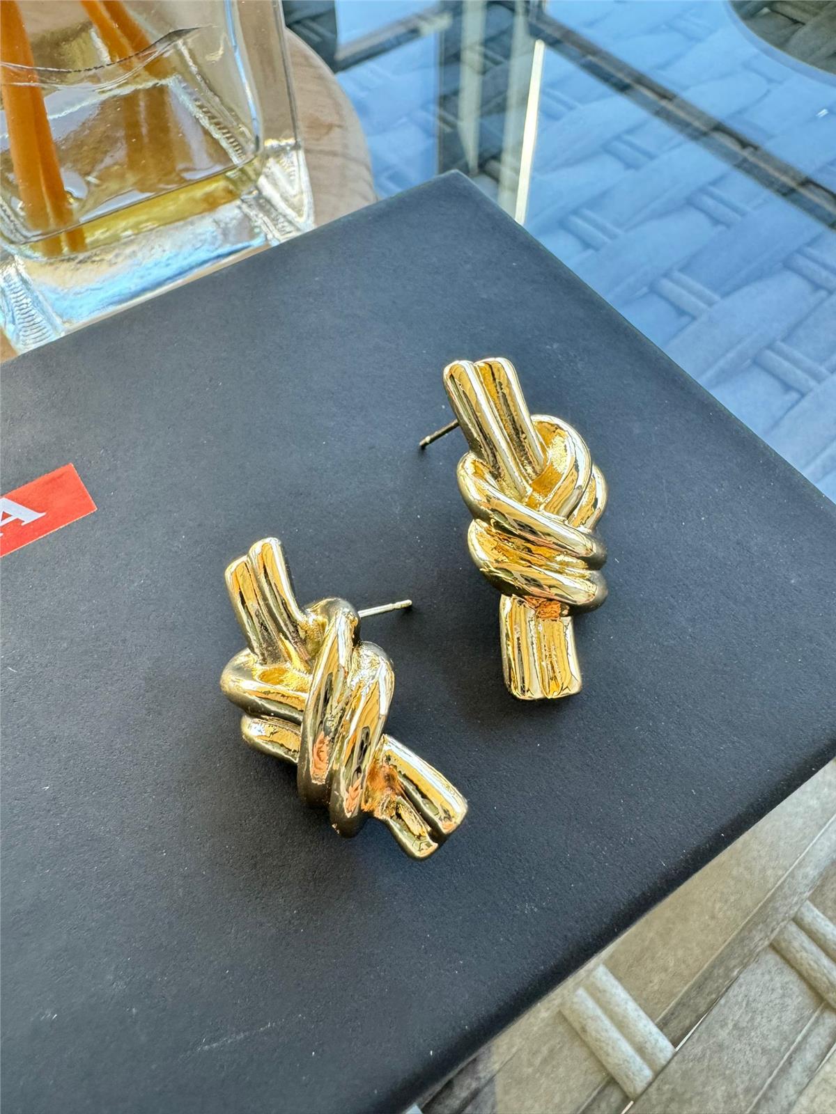 Gold Düğüm Küpe