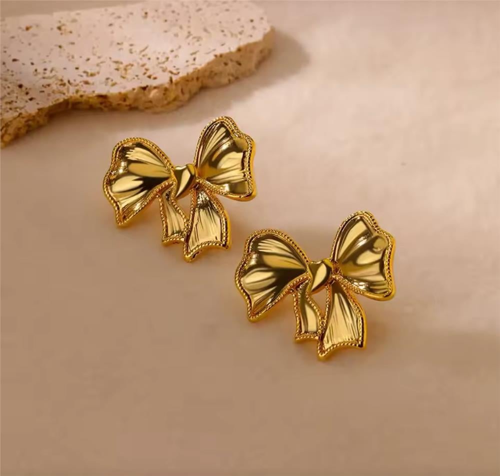 Gold Fiyonk Küpe