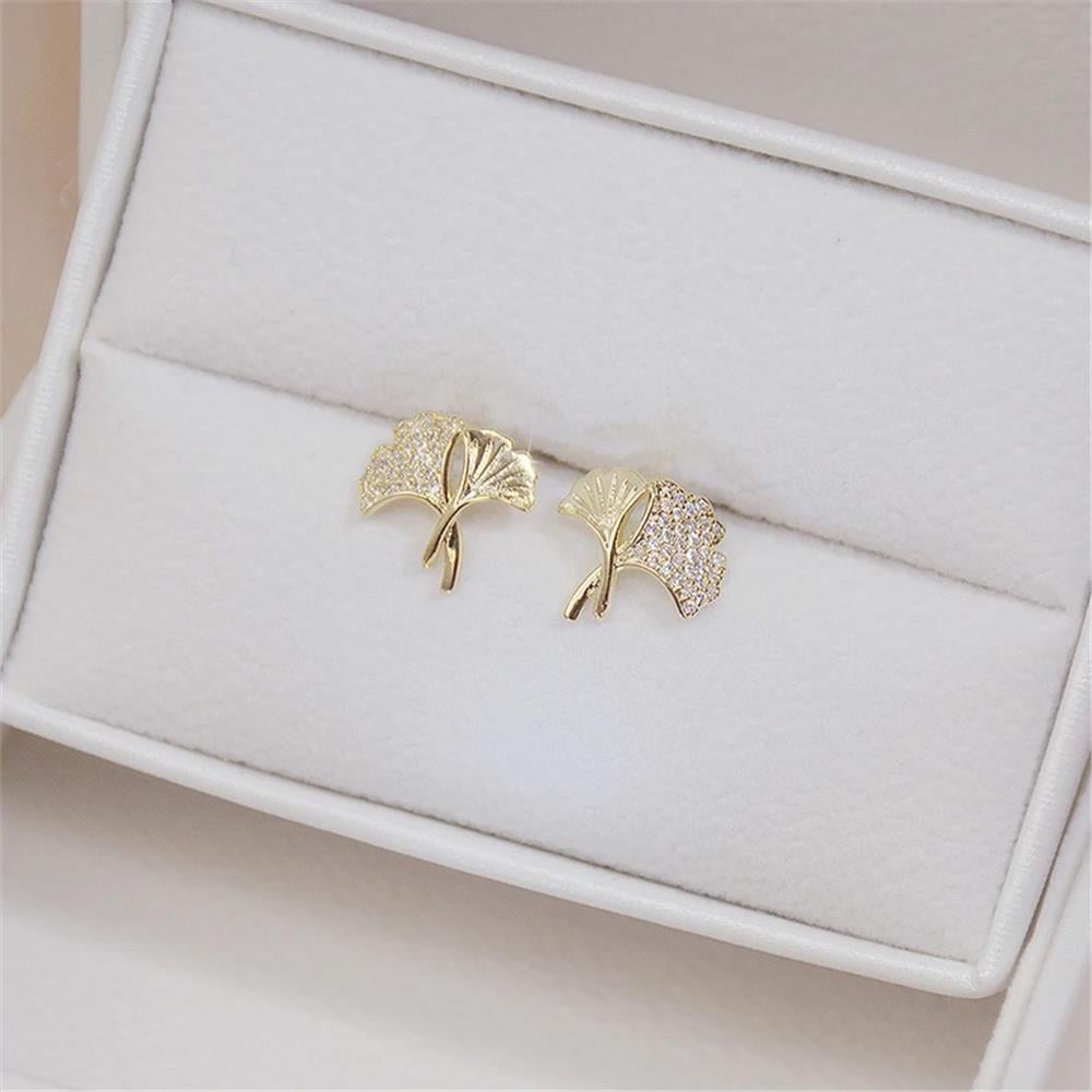 Gold Kristalli Gingko Yaprak Küpe