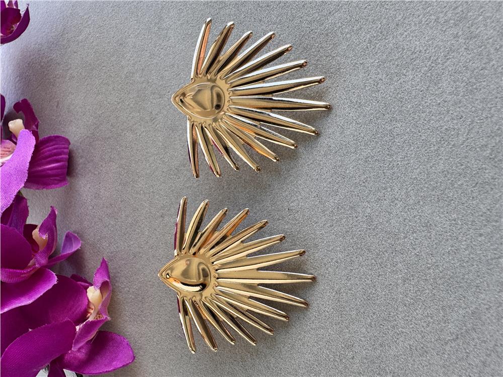 Gold Saçaklı Küpe