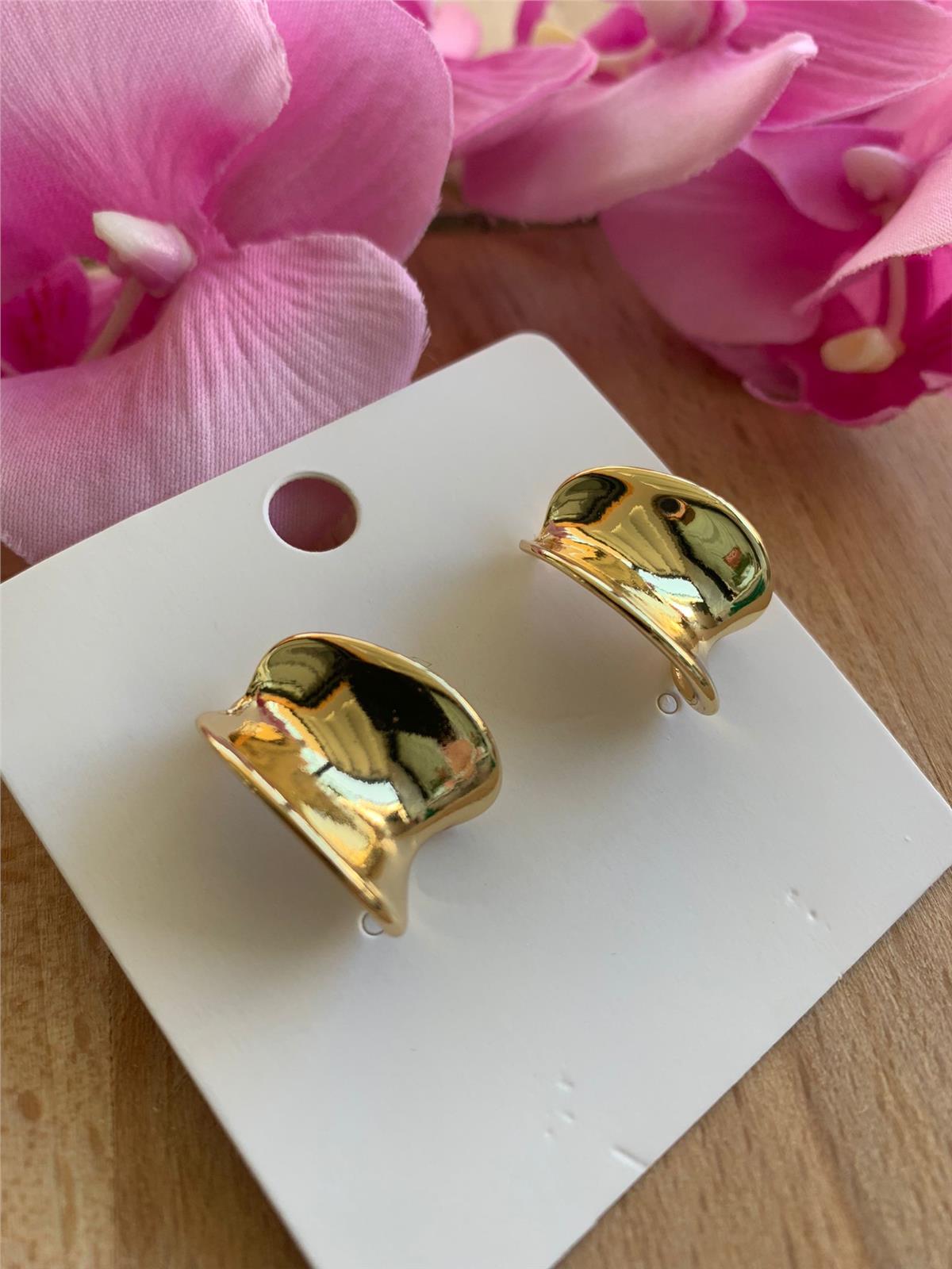 Gold Vintage Ortası Çukur Küpe