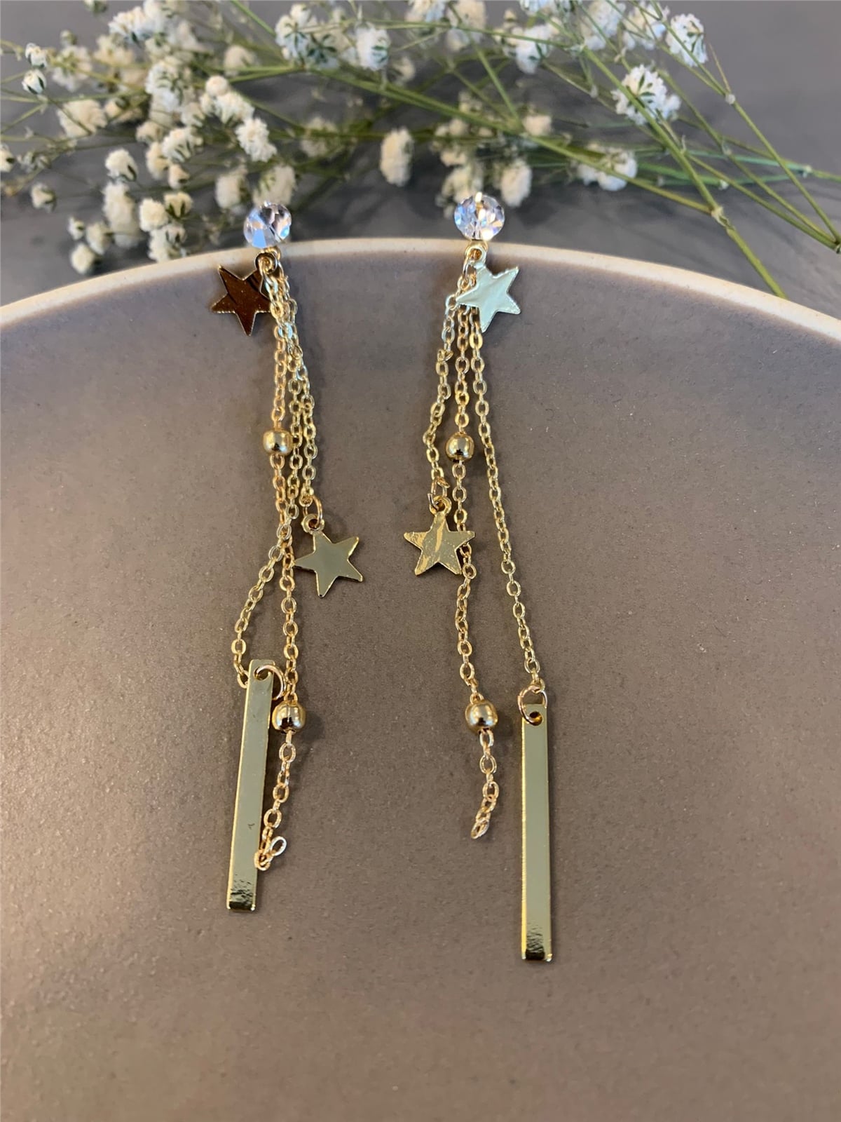 Gold Yıldız ve Çubuk Sallantılı Küpe