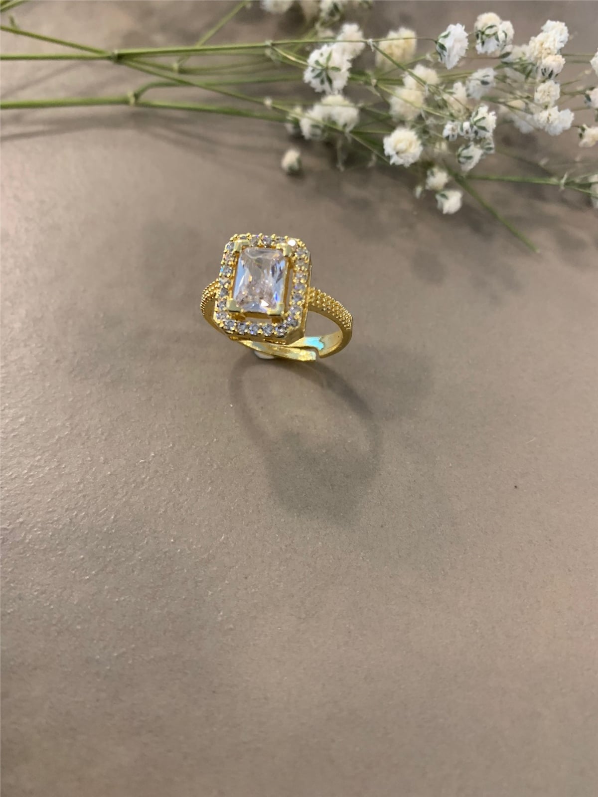 Gold Zirkon Taşlı Ayarlanabilir Yüzük