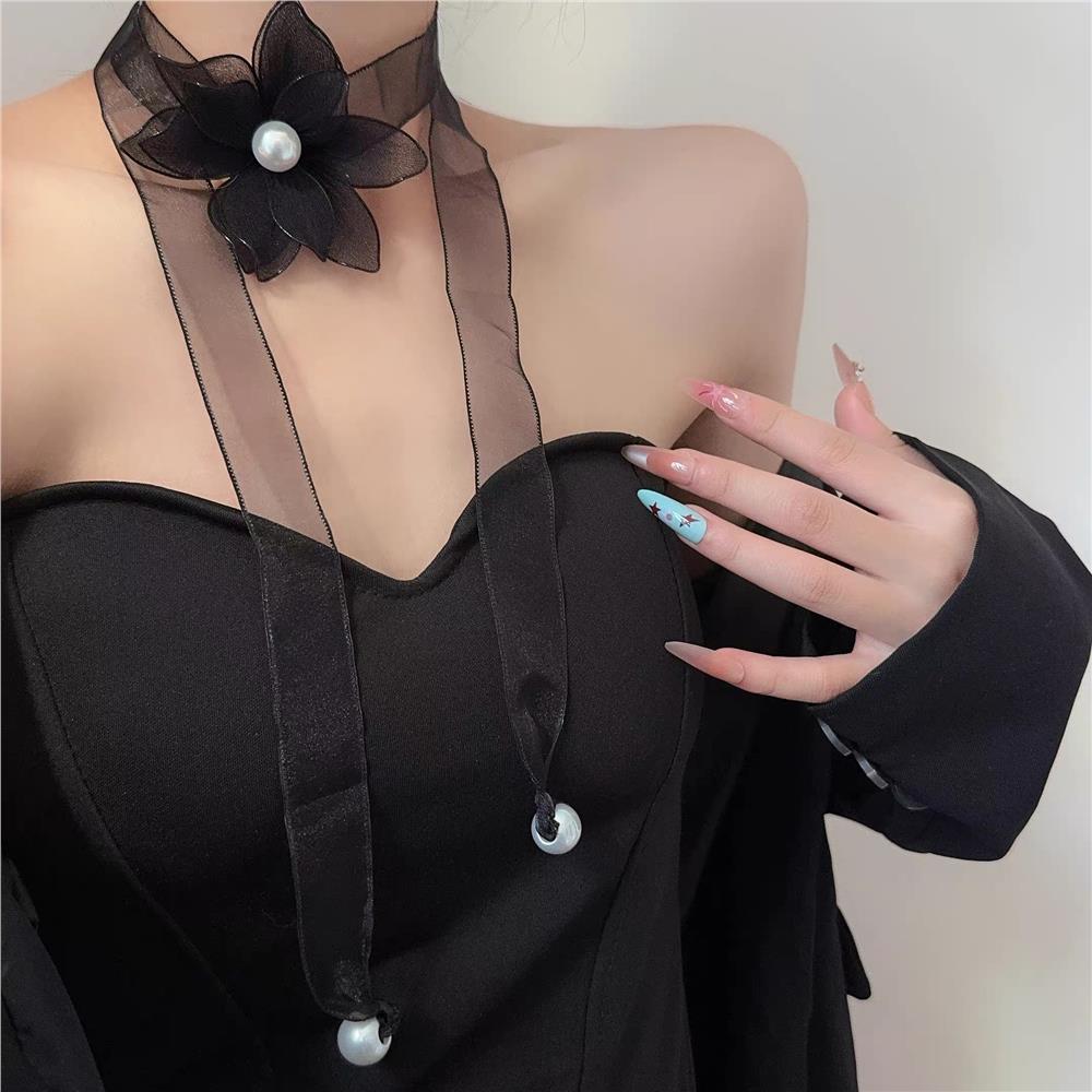 Gotik Romantik Siyah Tül Çiçekli ve İncili Uzun Kurdele Choker