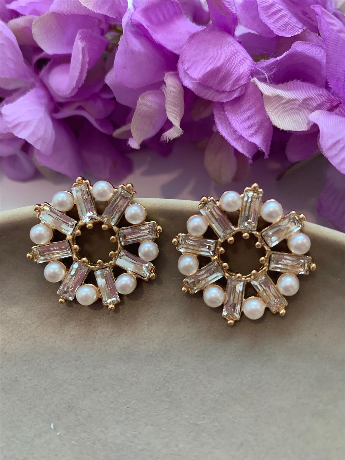 İncili Baget Kristalli Daire Küpe