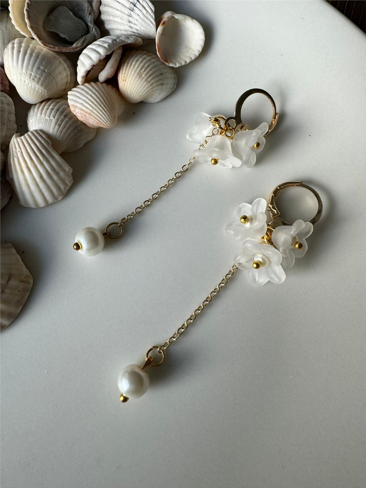 İncili Buğulu Çiçekli Küpe