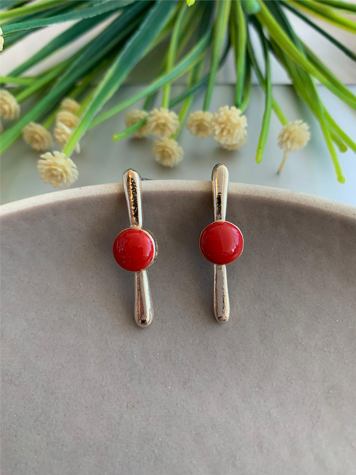 Kırmızı Daire ve Çubuk Küpe