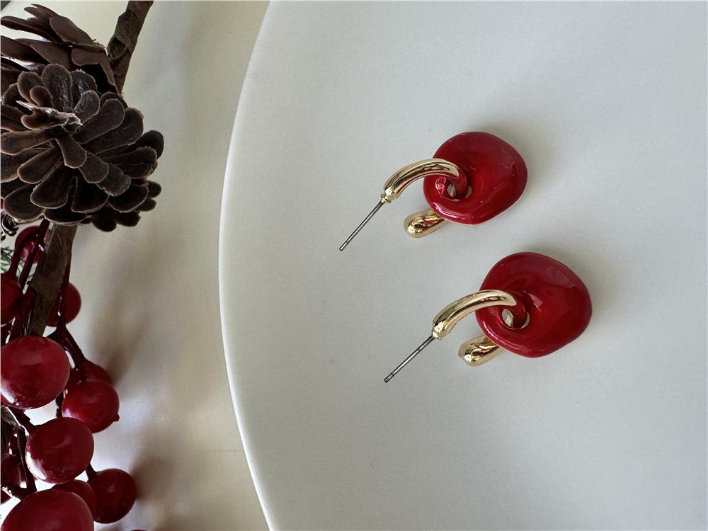 Kırmızı Mineli Halka Küpe